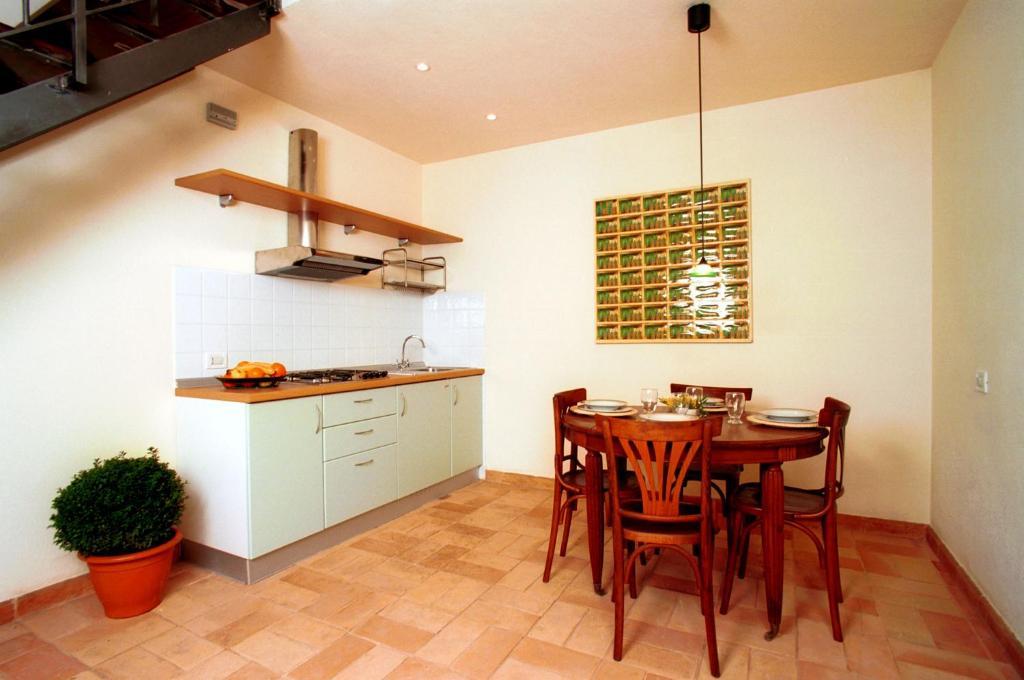 Agriturismo Lecanfore Hostal Castel di Leva Habitación foto
